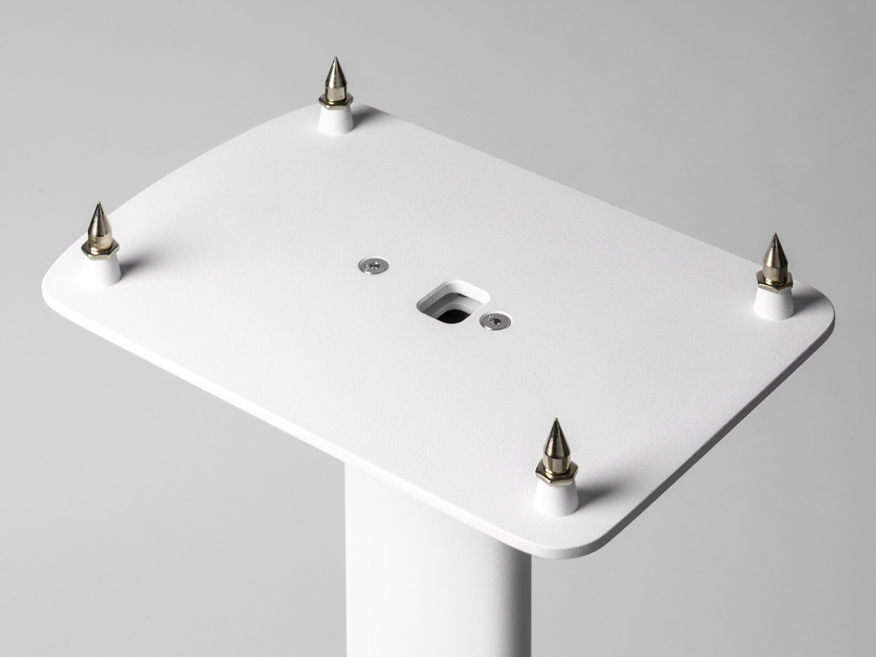 Металлические напольные стойки PREMIERA ST-2 практически вечные. Разработаны специально для полочной акустики, студийных мониторов и домашних Hi-Fi систем.